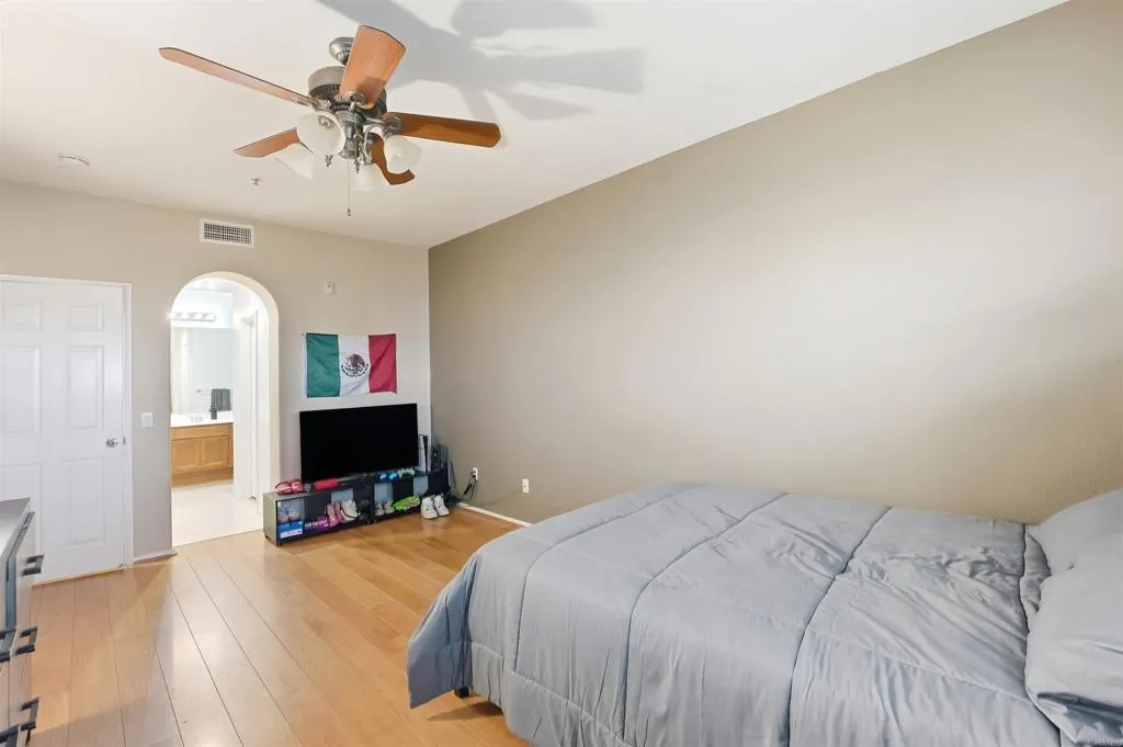 https://cdn.realtyfeed.com/cdn/127/306567690/1fd4924d7390ced6fa0d3837cc4e0ad2.webp