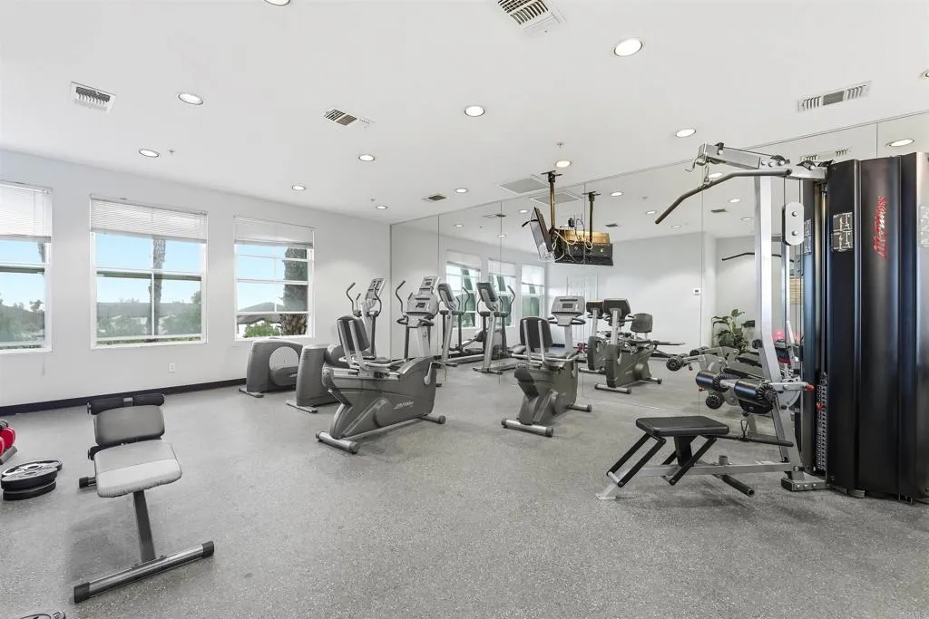 https://cdn.realtyfeed.com/cdn/127/306567690/400139ee21d4b2b2a7fee73f716ef9bb.webp