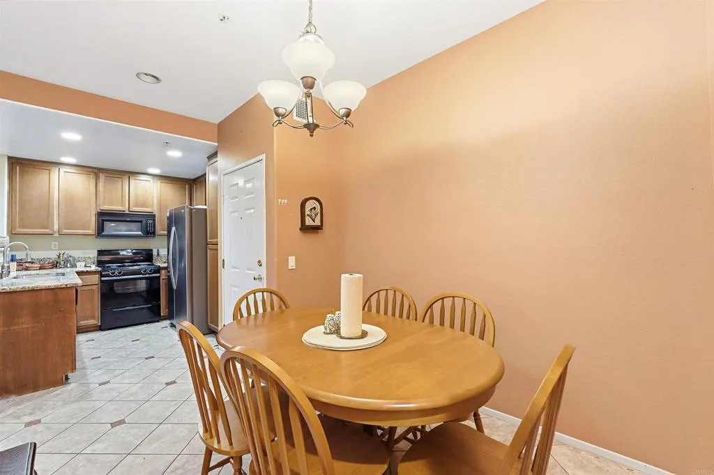 https://cdn.realtyfeed.com/cdn/127/306567690/52a5599222494c803f56f36b38ffdf80.webp
