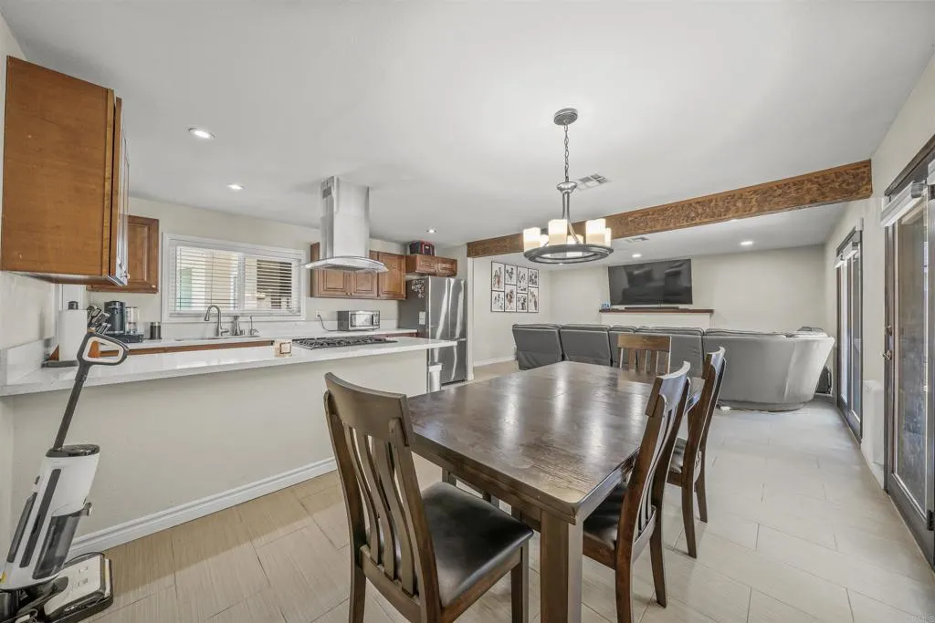 https://cdn.realtyfeed.com/cdn/127/306567701/0da8061b64ba9a09348695e1d1d0fadb.webp