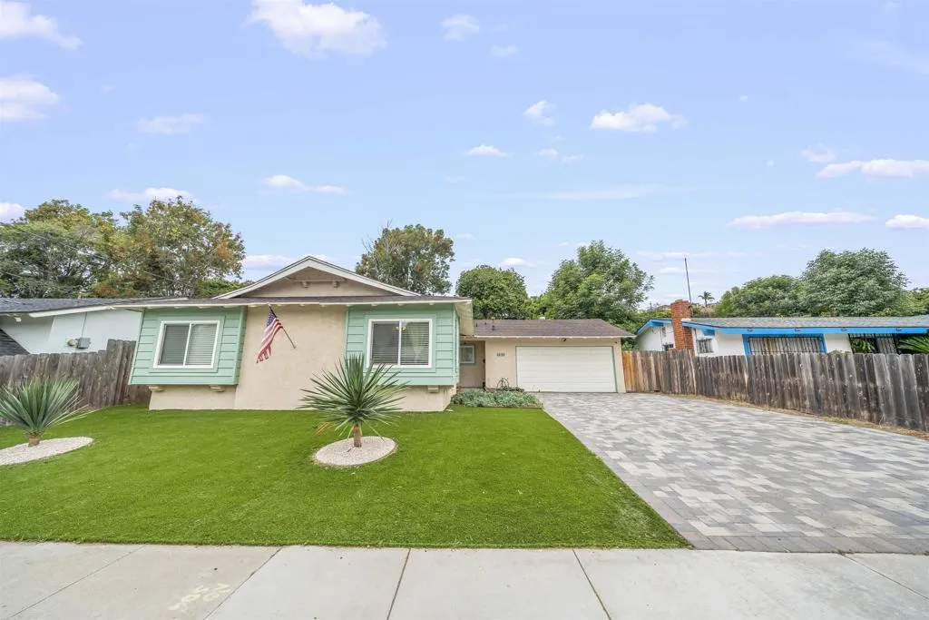https://cdn.realtyfeed.com/cdn/127/306567701/c5d5f9f716a65e0613b21020167b8a7c.webp