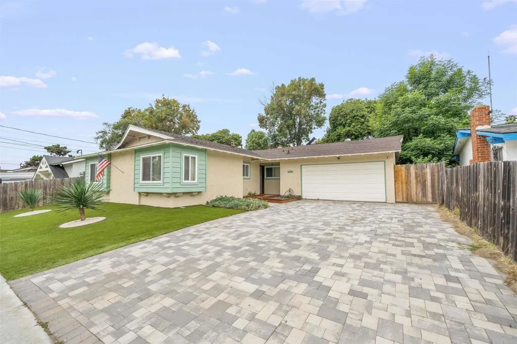 https://cdn.realtyfeed.com/cdn/127/306567701/e8203b6c4ab815a3947b60cb1a905f76.webp