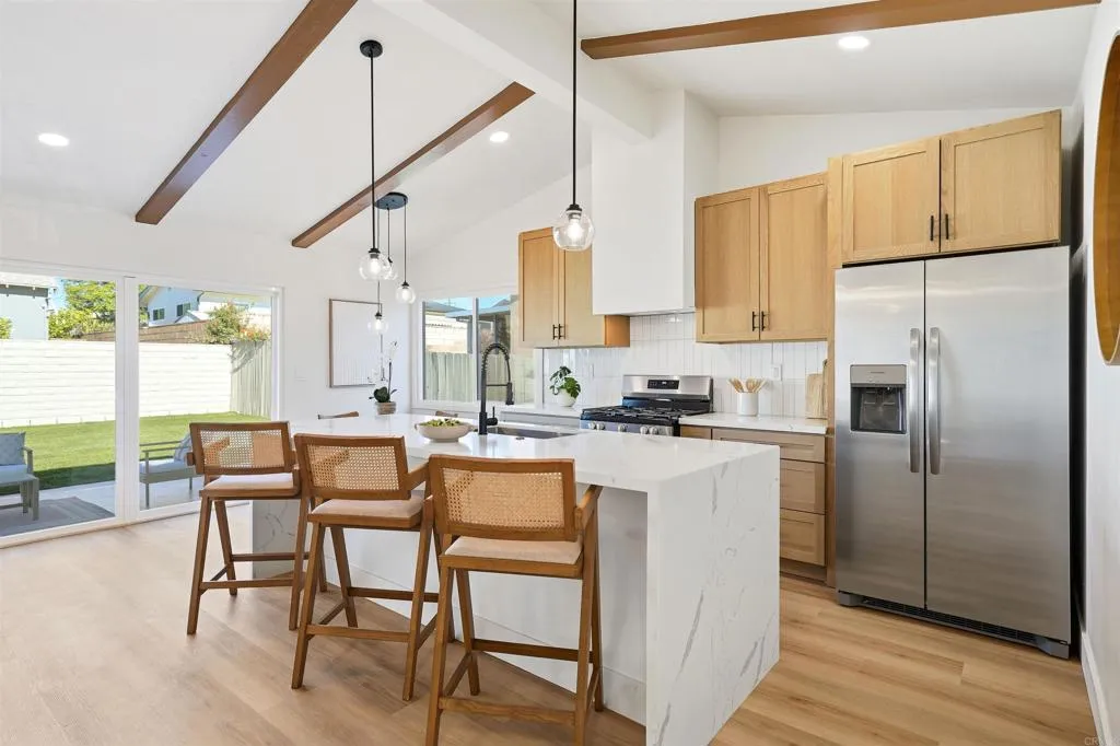 https://cdn.realtyfeed.com/cdn/127/306567704/29a0a64631feddfa6d6a489d074b9f2d.webp