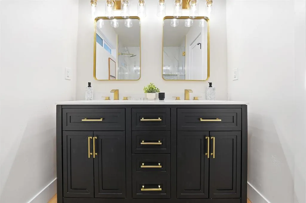 https://cdn.realtyfeed.com/cdn/127/306567704/647d182e2263506fdc245e509d1251c9.webp