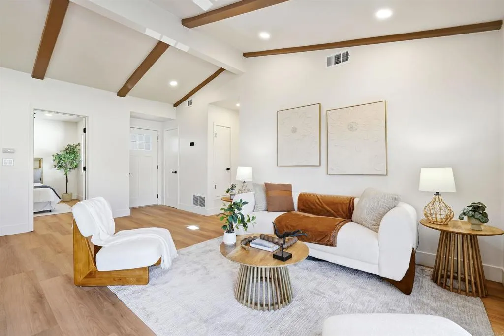 https://cdn.realtyfeed.com/cdn/127/306567704/c828f8b98dcc5edd385324aa34cd96ba.webp
