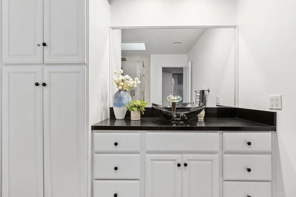 Photo #25: NDP2510008 Listing: Photo #25