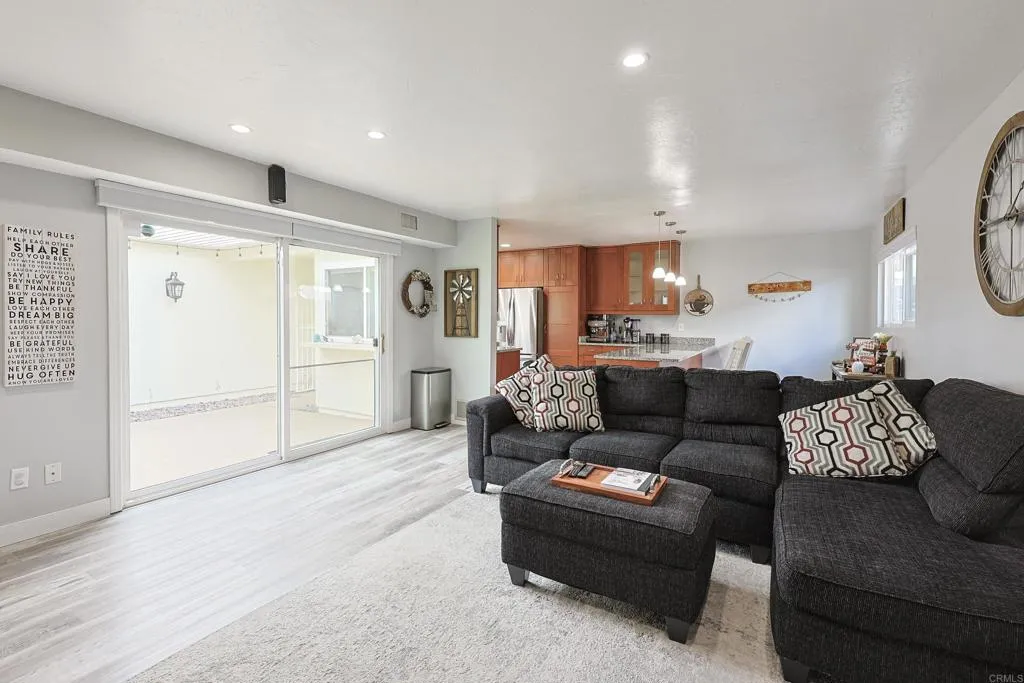 https://cdn.realtyfeed.com/cdn/127/306567742/00232ce6f7ad980f30e1d30661847e56.webp