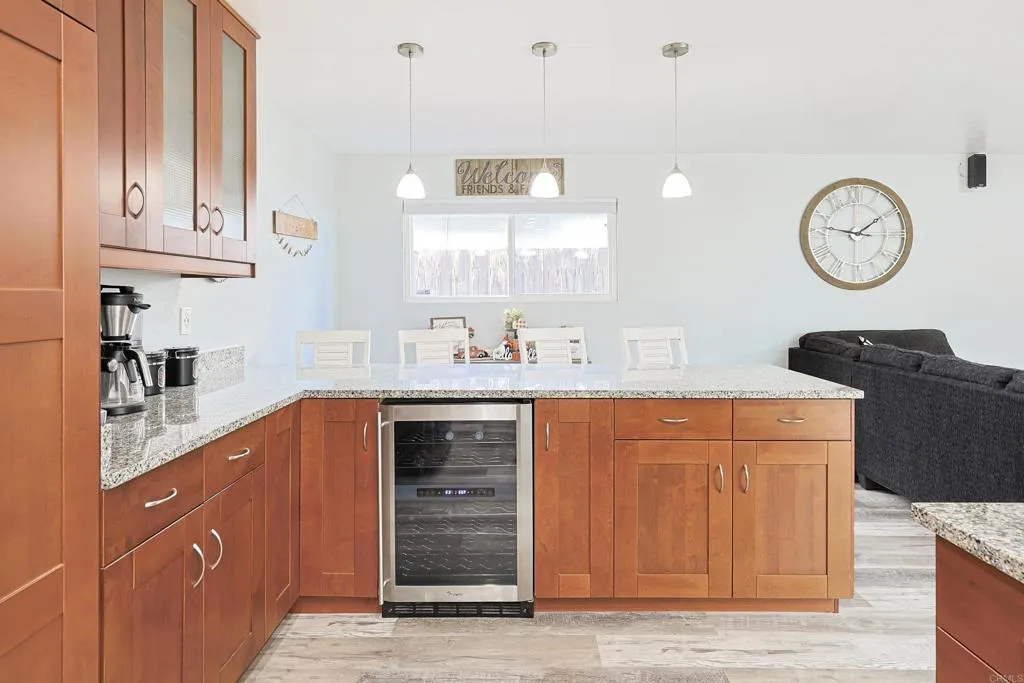https://cdn.realtyfeed.com/cdn/127/306567742/0a7b54667c0563f46f71f544a1d26b52.webp