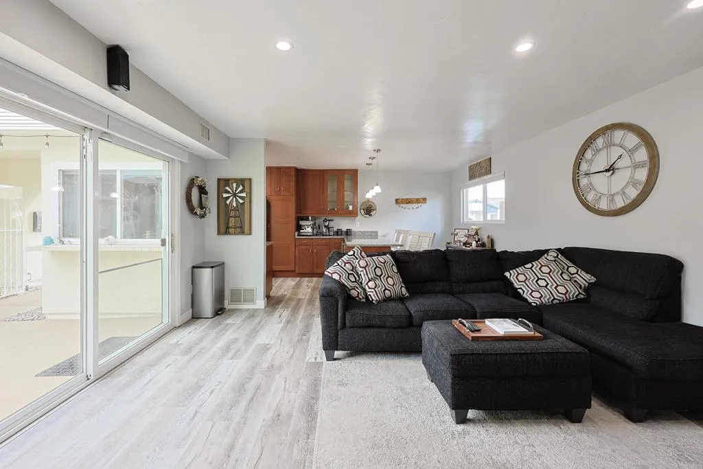 https://cdn.realtyfeed.com/cdn/127/306567742/10a60bd4b1e5bb90f647c05c6d7b193b.webp