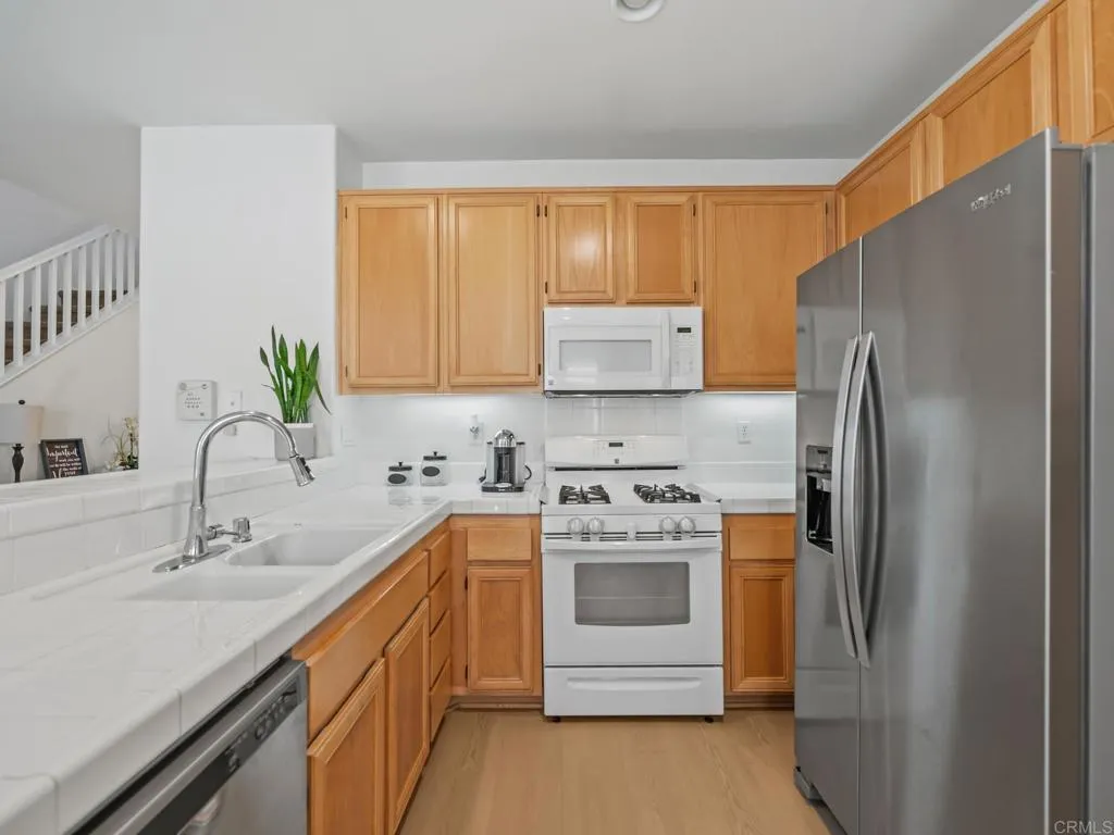 https://cdn.realtyfeed.com/cdn/127/306567769/c0561e3b261b8384aba3728b56ab857e.webp