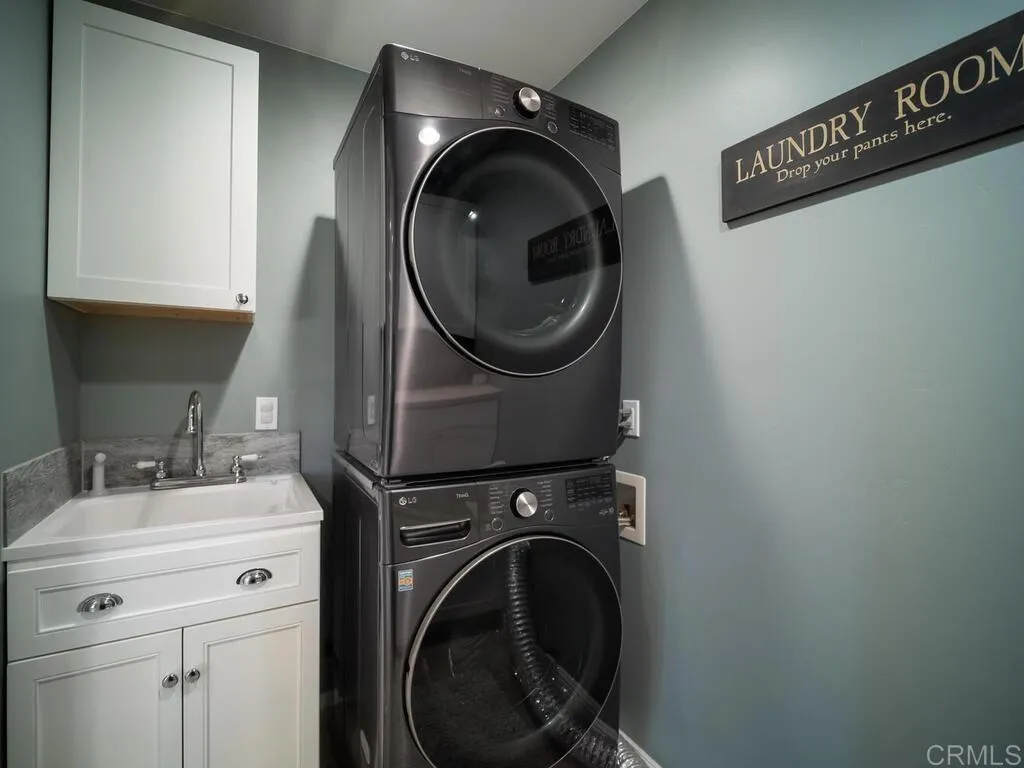 https://cdn.realtyfeed.com/cdn/127/306567805/60c334bd9ab97d2c6b6b1c81b06b66e7.webp