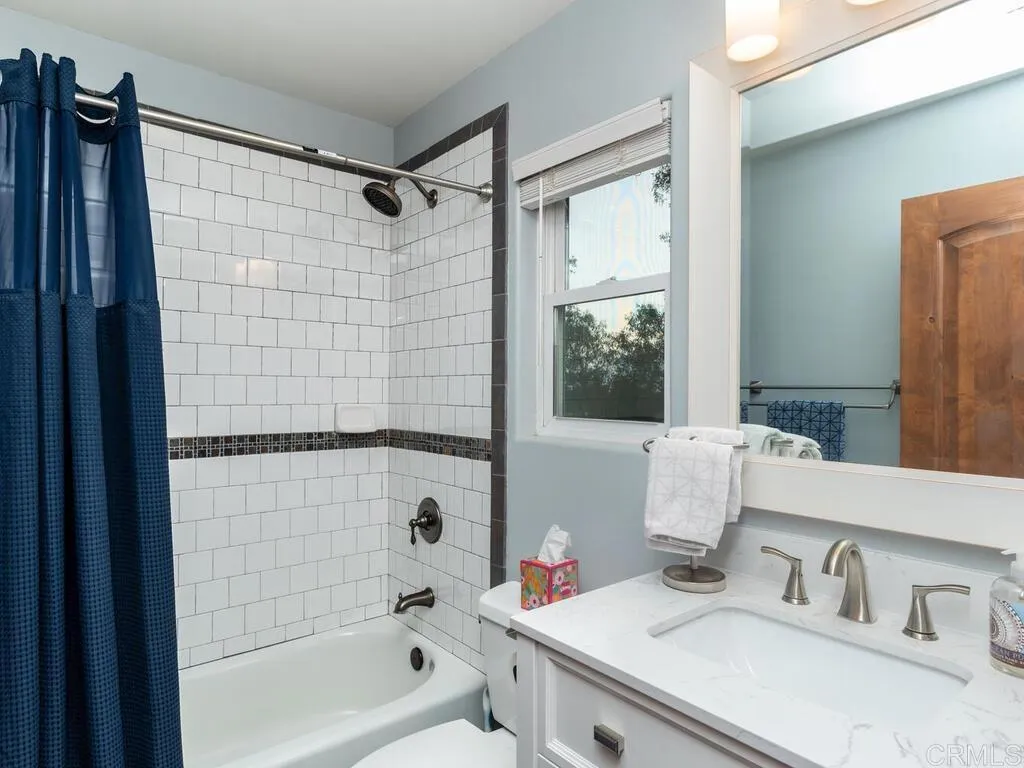 https://cdn.realtyfeed.com/cdn/127/306567805/b301ffb9665d9d4b22791bd32d602b12.webp