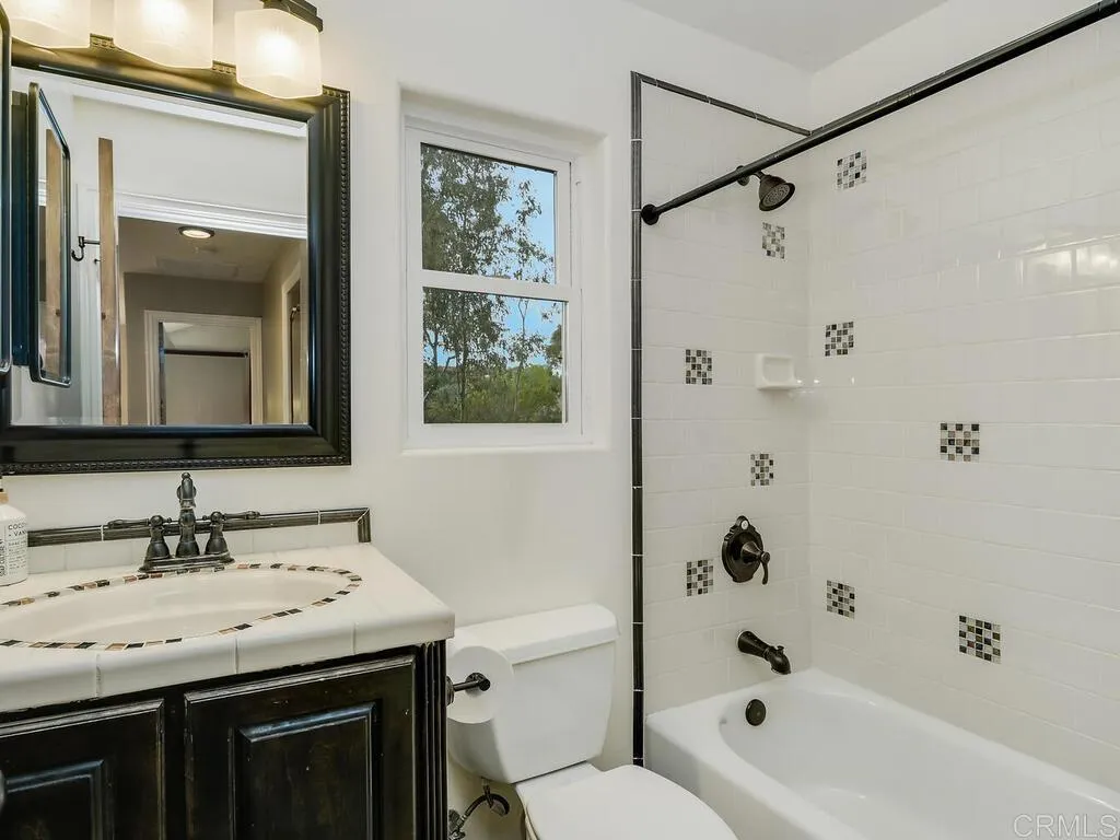 https://cdn.realtyfeed.com/cdn/127/306567805/cccf2ea578d1aaf5650f41d159c5f3b1.webp
