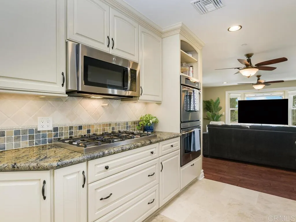 https://cdn.realtyfeed.com/cdn/127/306567805/f95a96f19d938ebcf5d4665a3dbbfccd.webp