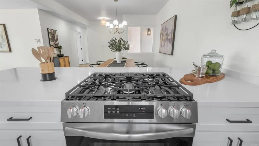 https://cdn.realtyfeed.com/cdn/127/306567830/45c714edf340dd3e12dcd23d13b819bd.webp