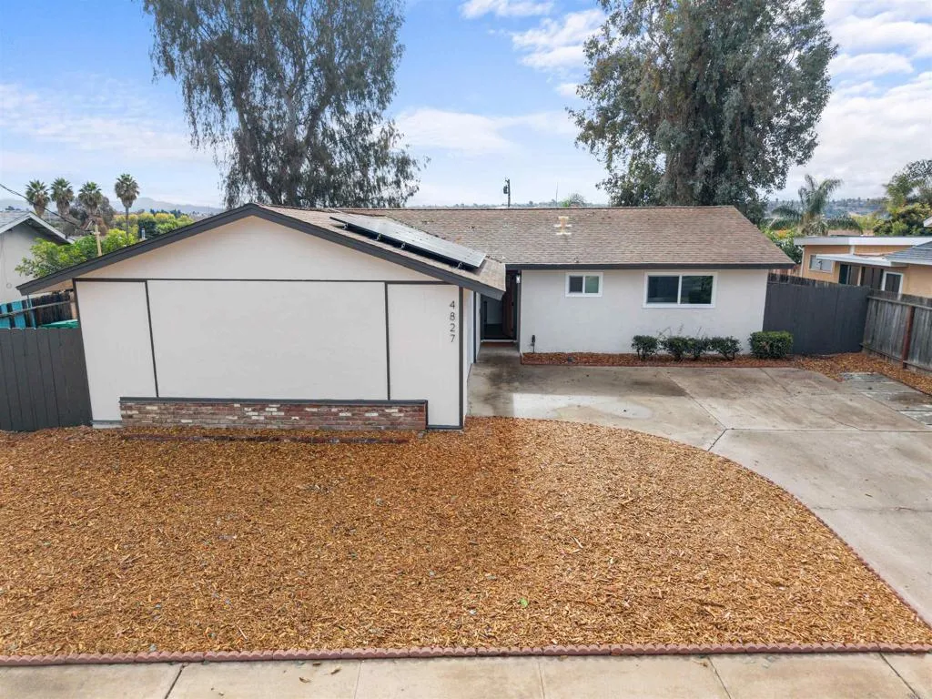 https://cdn.realtyfeed.com/cdn/127/306567830/d5aea875eca5fa2db0f809a715a4e88d.webp