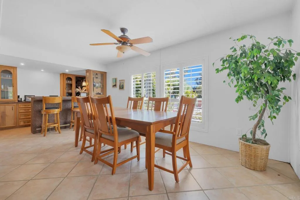 https://cdn.realtyfeed.com/cdn/127/306567868/2a60132e541a20897f106a676e162f06.webp