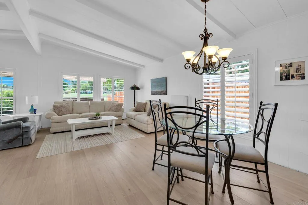 https://cdn.realtyfeed.com/cdn/127/306567868/9e00ff907a46ef86f5f24fe83de522e5.webp