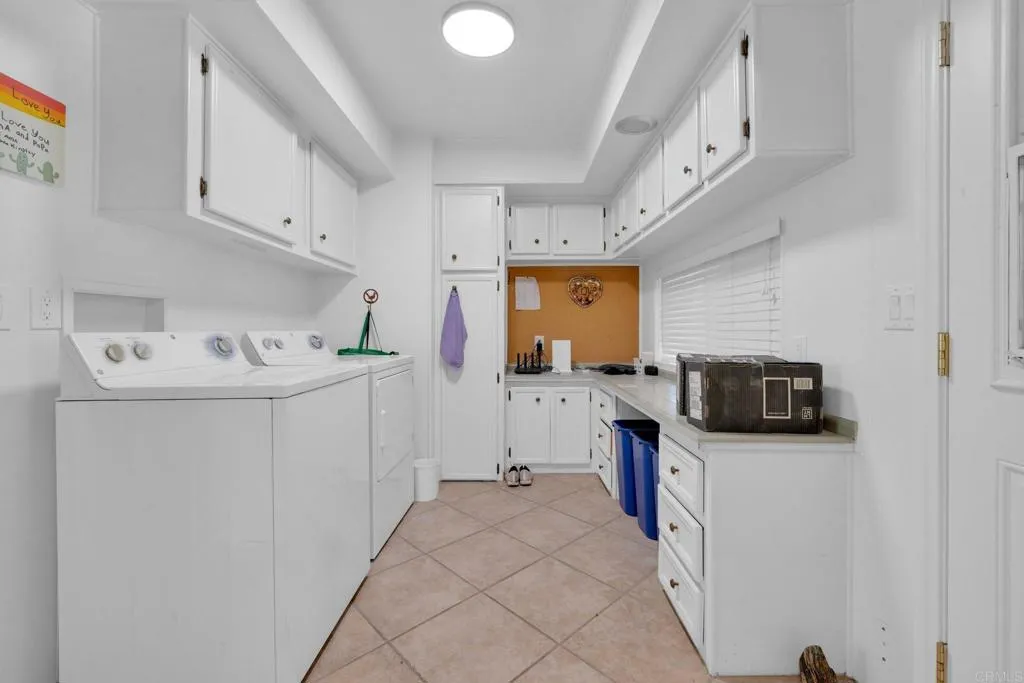 https://cdn.realtyfeed.com/cdn/127/306567868/c7edb3d01b767f8754a49c8c62ee5446.webp