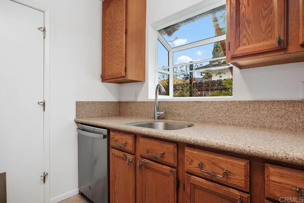 https://cdn.realtyfeed.com/cdn/127/306567880/1da9deccf072b9be22f29331afd7aa14.webp