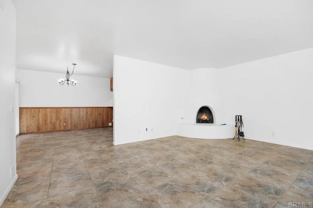 https://cdn.realtyfeed.com/cdn/127/306567880/d202a56679203835f668b0cfd36512fe.webp