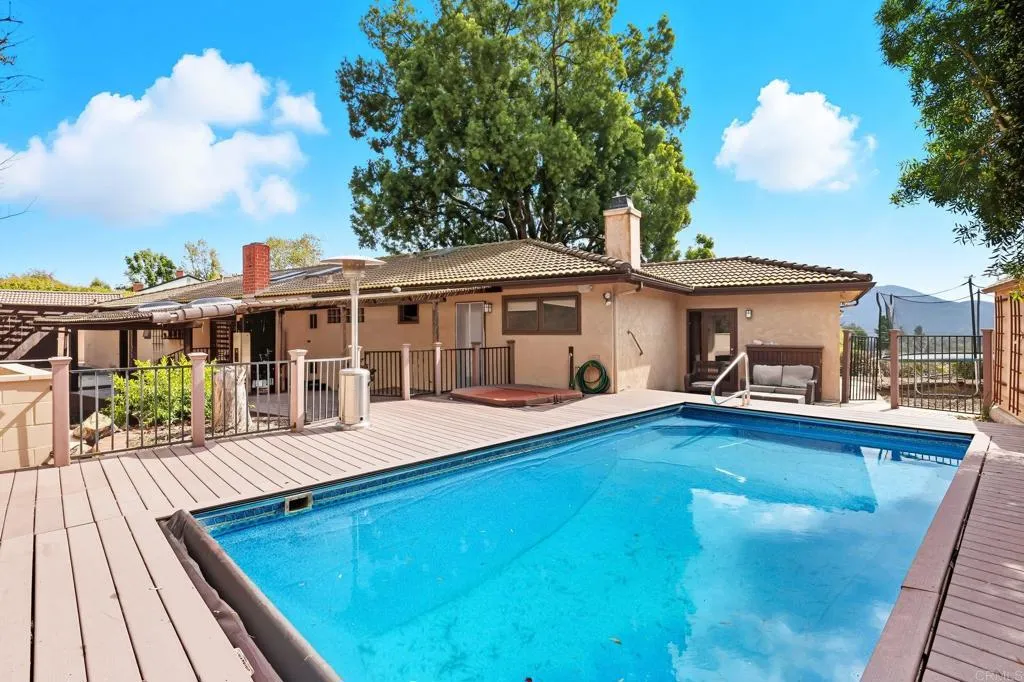 https://cdn.realtyfeed.com/cdn/127/306567905/0da5631f686f666128ecd0ca25b07e92.webp