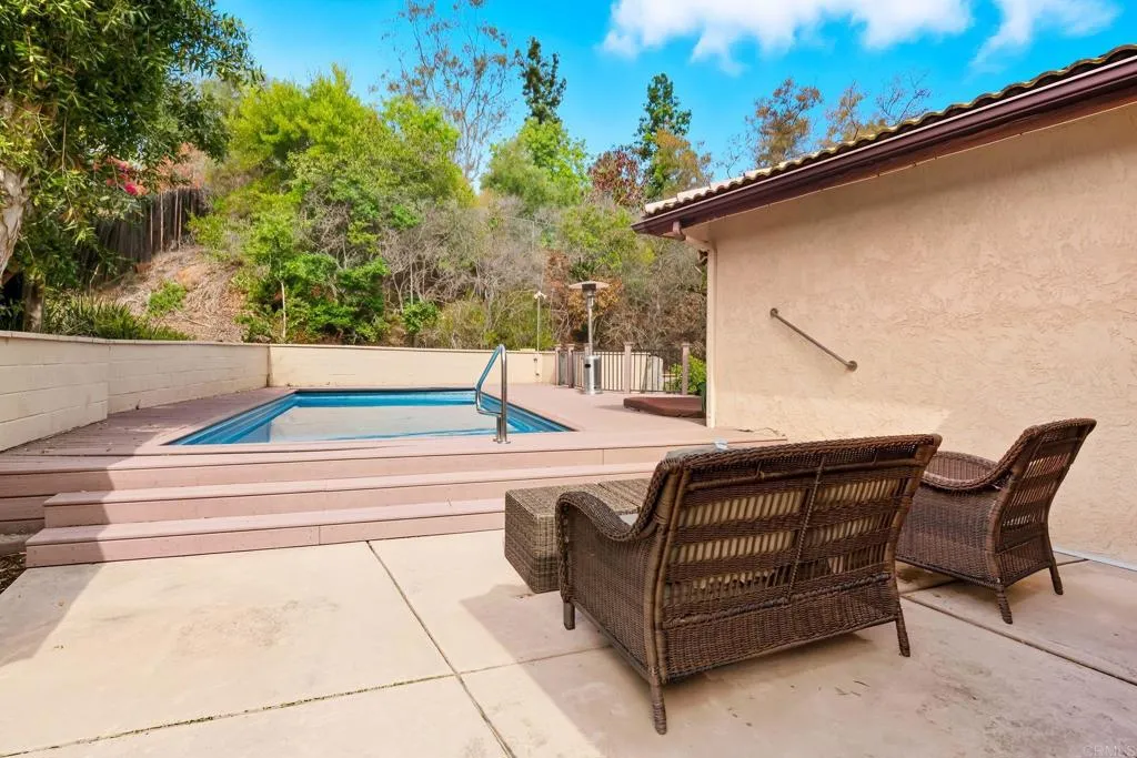 https://cdn.realtyfeed.com/cdn/127/306567905/a79a1b987756e29767984dc03d077ae3.webp