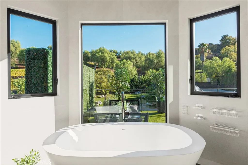 20620 Chatsboro Drive, Woodland Hills, CA, 91364