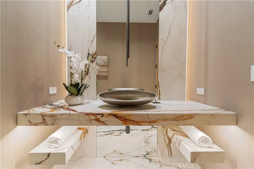 20620 Chatsboro Drive, Woodland Hills, CA, 91364