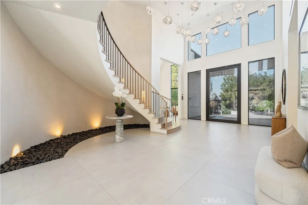 20620 Chatsboro Drive, Woodland Hills, CA, 91364