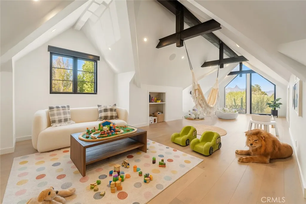 20620 Chatsboro Drive, Woodland Hills, CA, 91364