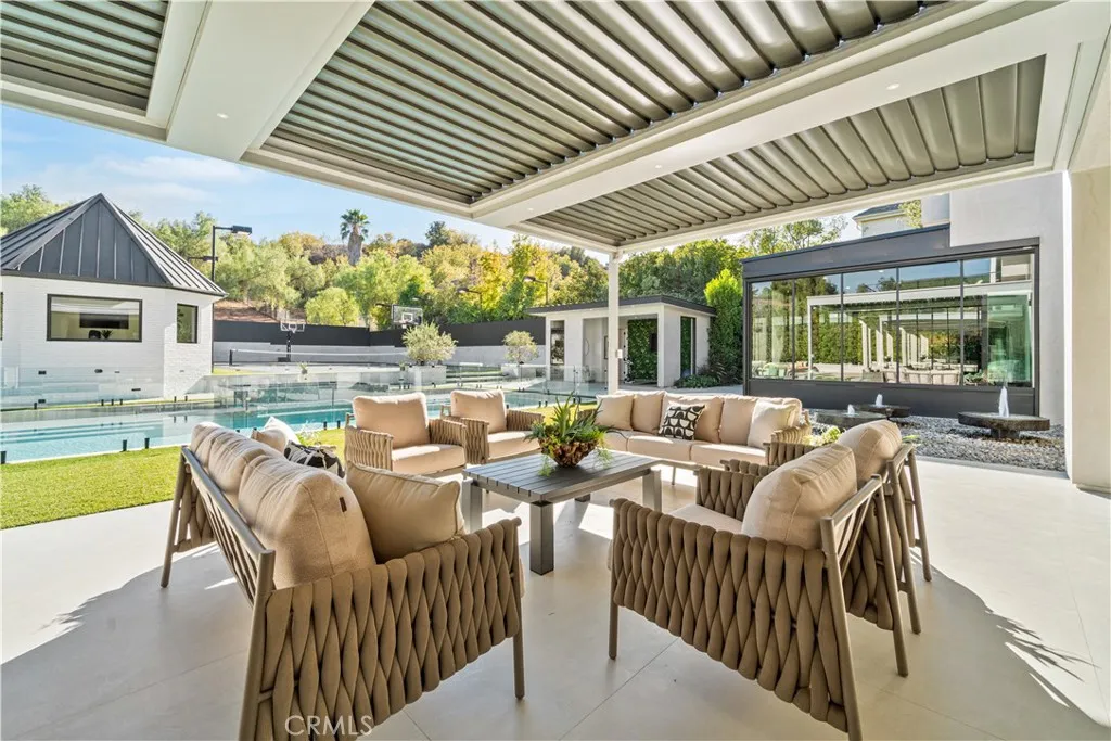 20620 Chatsboro Drive, Woodland Hills, CA, 91364