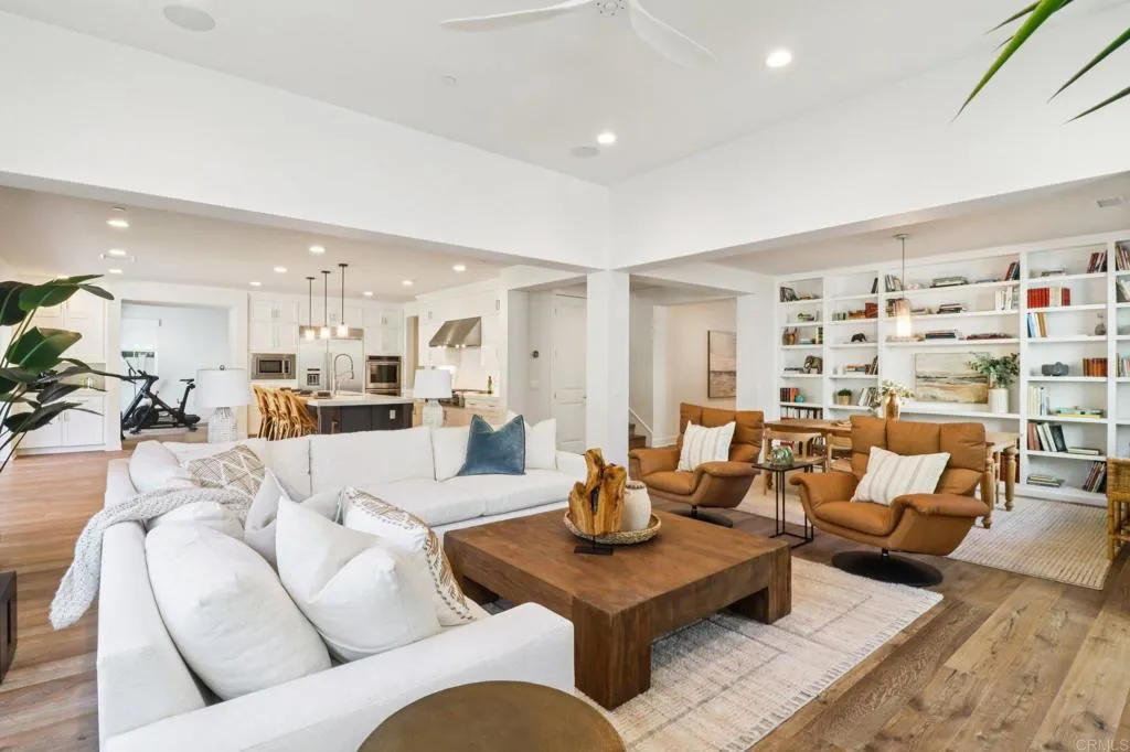https://cdn.realtyfeed.com/cdn/127/306568036/dcb6efc8366719a8fa34c1bd2215f126.webp