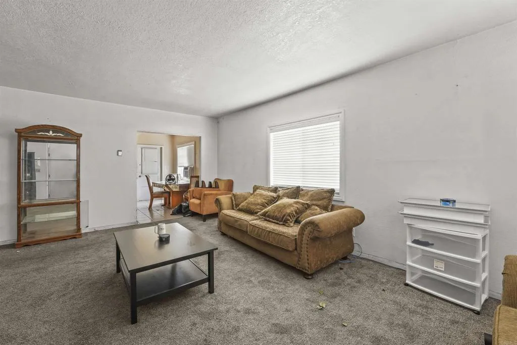 https://cdn.realtyfeed.com/cdn/127/306568073/742b57a1aca9f3169ab6b7f1e40f4bac.webp