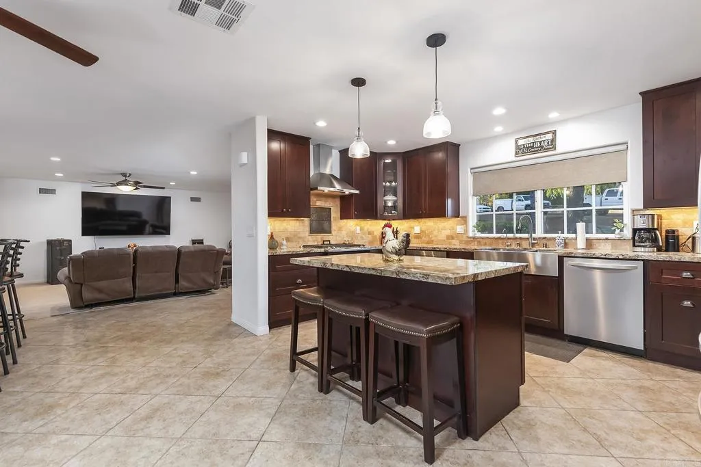 https://cdn.realtyfeed.com/cdn/127/306568102/7b0187d646c2c1a023e6302693c022df.webp