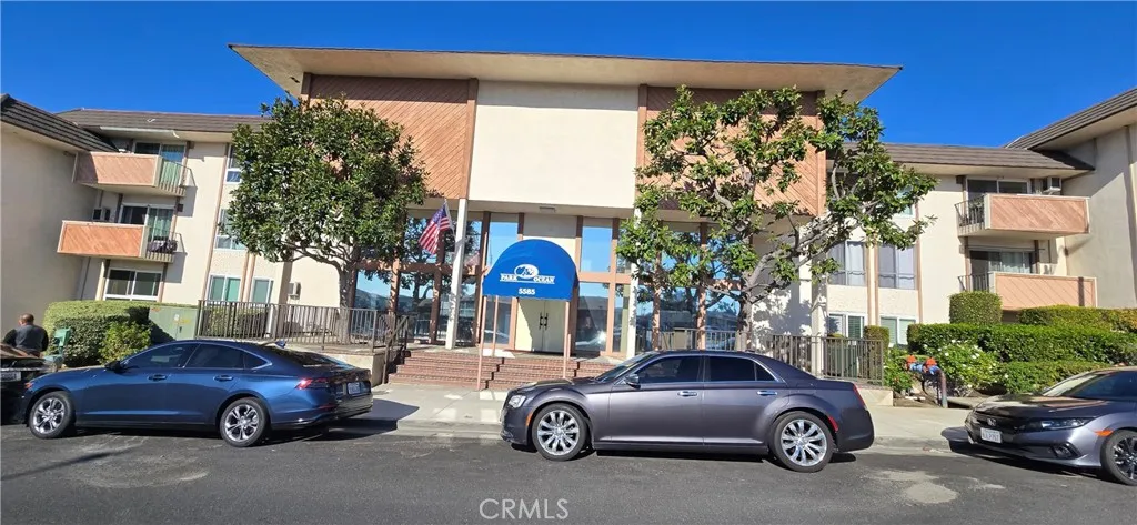 5585 E Pacific Coast