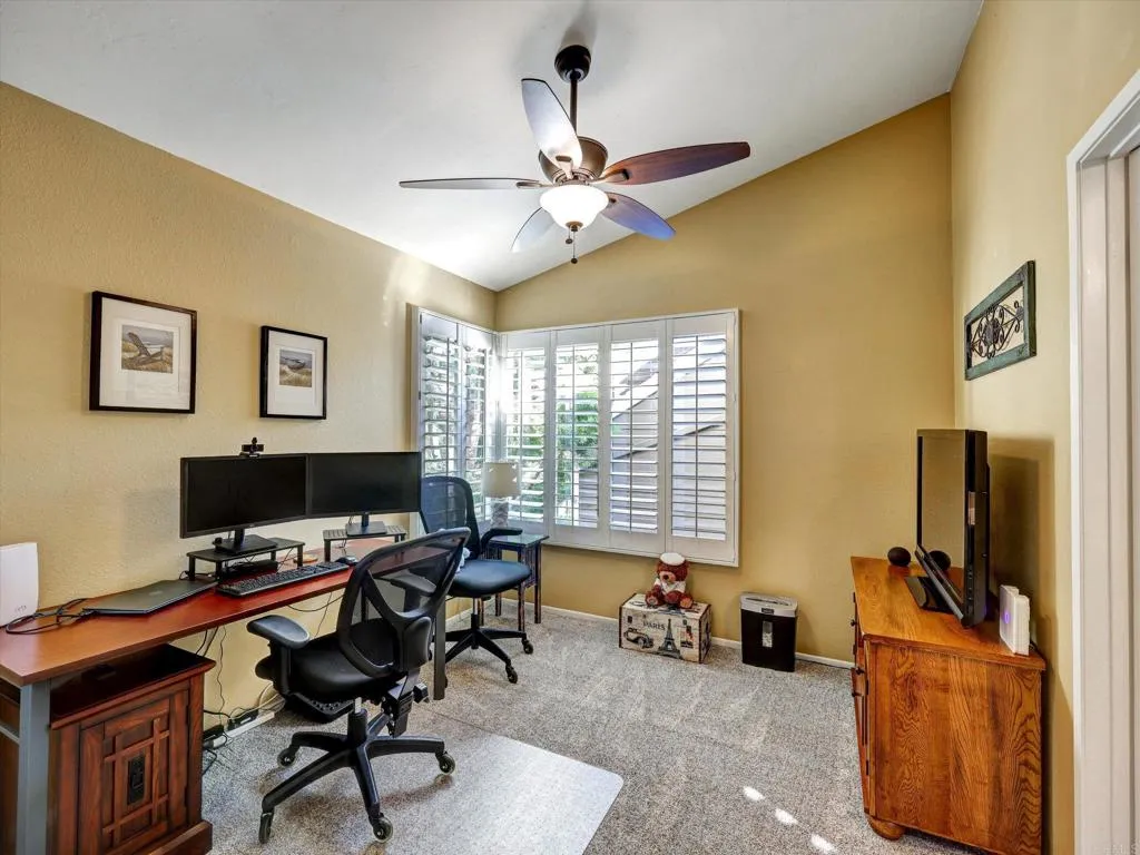 https://cdn.realtyfeed.com/cdn/127/306568184/358157aa4e73b36a73839abfb1ff93e4.webp
