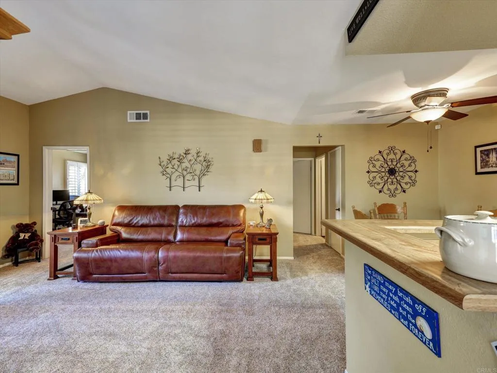 https://cdn.realtyfeed.com/cdn/127/306568184/aae93ef12268086b2b75f72fbbaf4133.webp