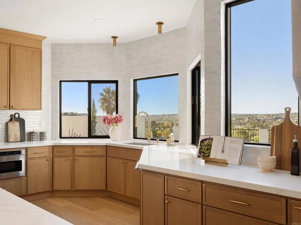 https://cdn.realtyfeed.com/cdn/127/306568233/ae21fd3717c3a1a3213a86b8ad29eb6e.webp