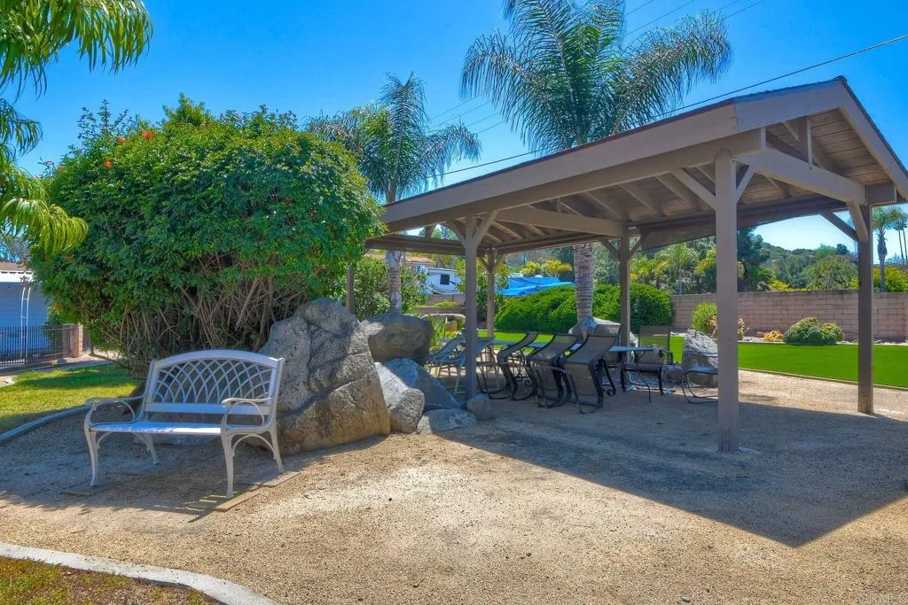 https://cdn.realtyfeed.com/cdn/127/306568234/79d1bda3103e25d7a0726e93736a5428.webp