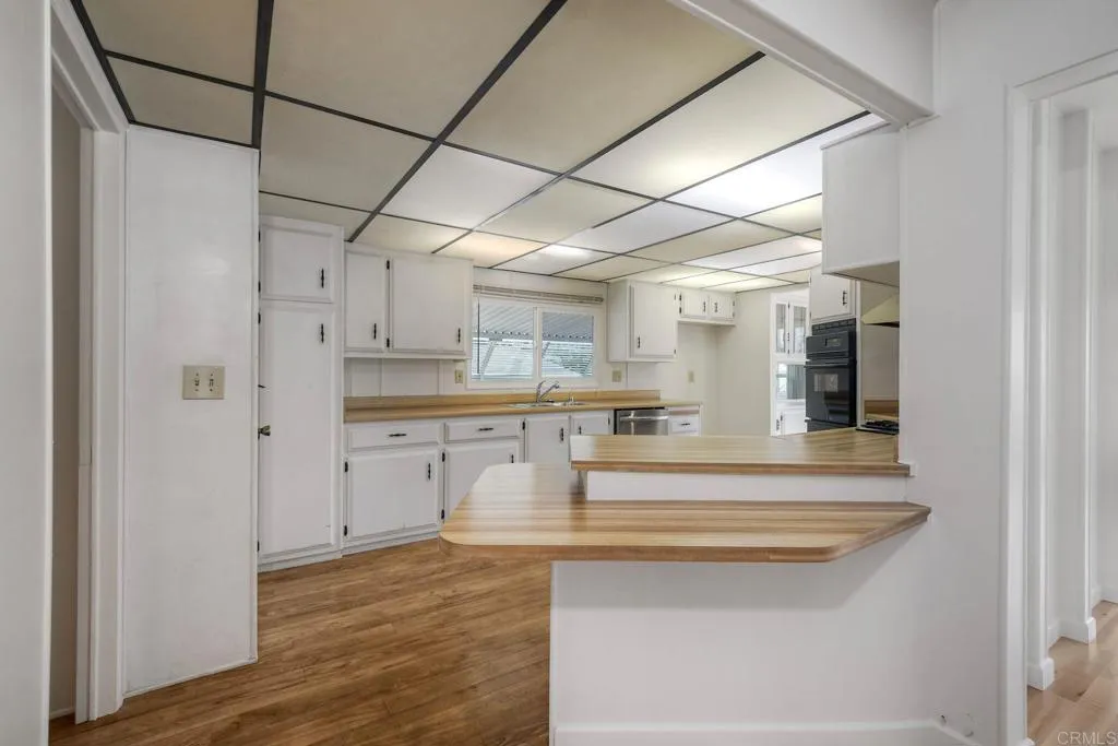 https://cdn.realtyfeed.com/cdn/127/306568234/83db07f1f2731eb359a83192e5725c27.webp