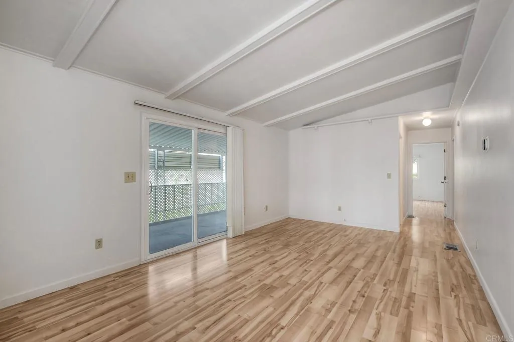 https://cdn.realtyfeed.com/cdn/127/306568234/aa5f52d6a4c0173a97e9dffc7d7ffb39.webp