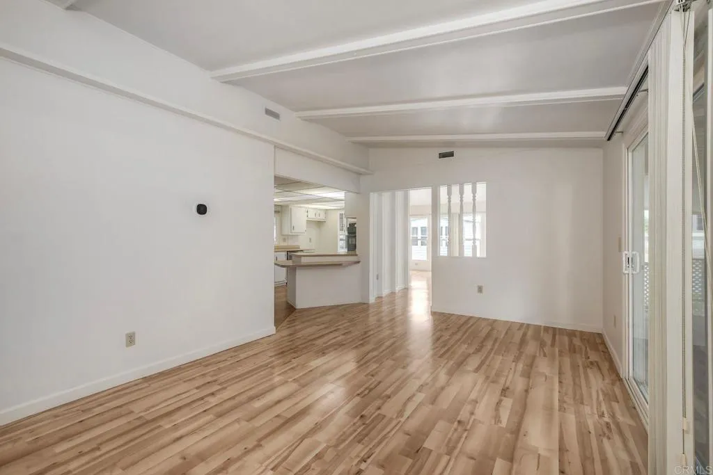 https://cdn.realtyfeed.com/cdn/127/306568234/f9d24c89c482f46e68628f351a8e97db.webp