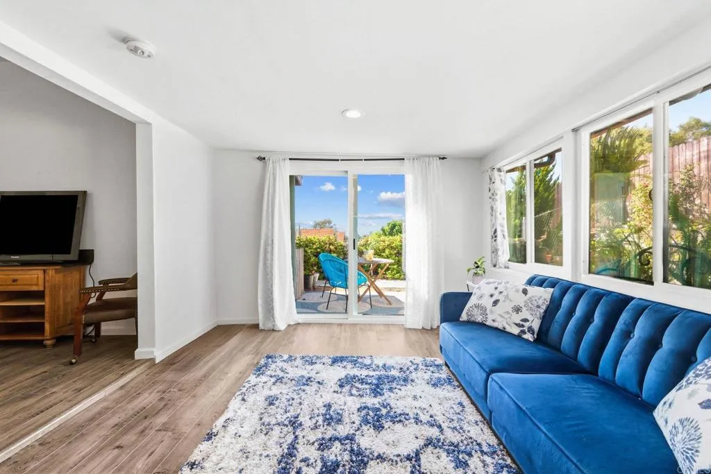 https://cdn.realtyfeed.com/cdn/127/306568238/2830acd7a9b16a3b5d168744fb7c3b7e.webp