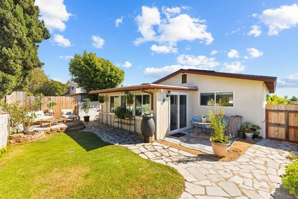 https://cdn.realtyfeed.com/cdn/127/306568238/bae7c2411ce74332d6eada3e29652b9a.webp