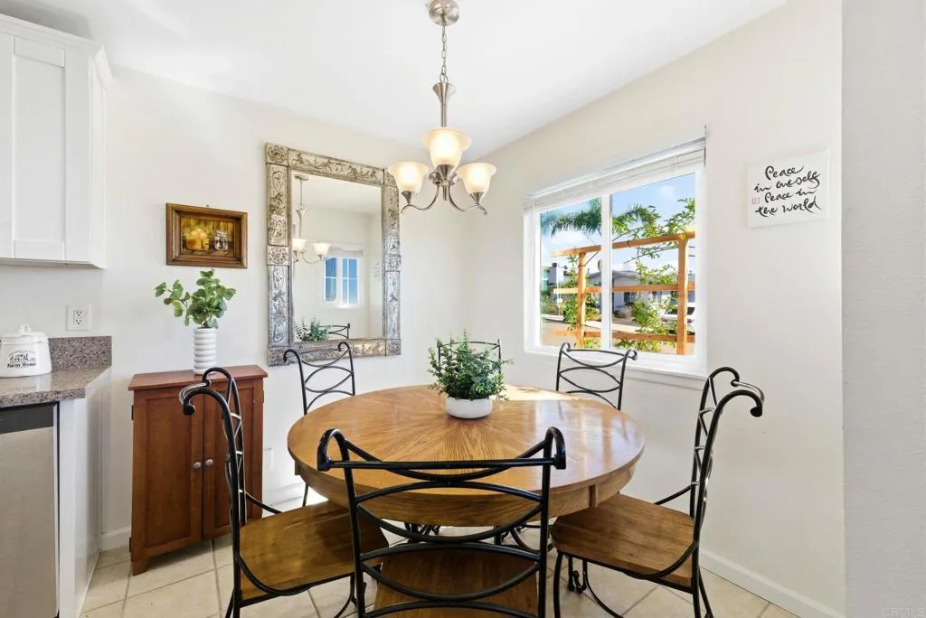 https://cdn.realtyfeed.com/cdn/127/306568238/c4cfea7962a31f17221ba5195c9973c9.webp
