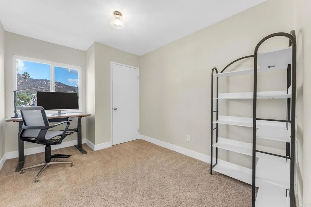 https://cdn.realtyfeed.com/cdn/127/306568257/1f5ec9d7a473efd8bdba3bafe5123f65.webp