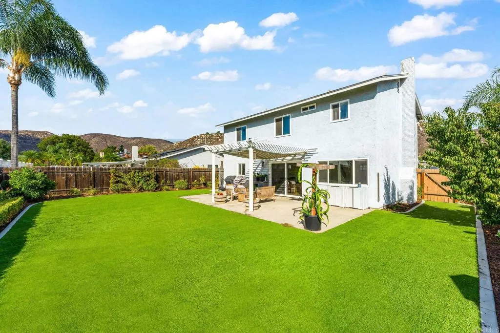 https://cdn.realtyfeed.com/cdn/127/306568257/5e9f7ddb978869e98275791deee5fd41.webp