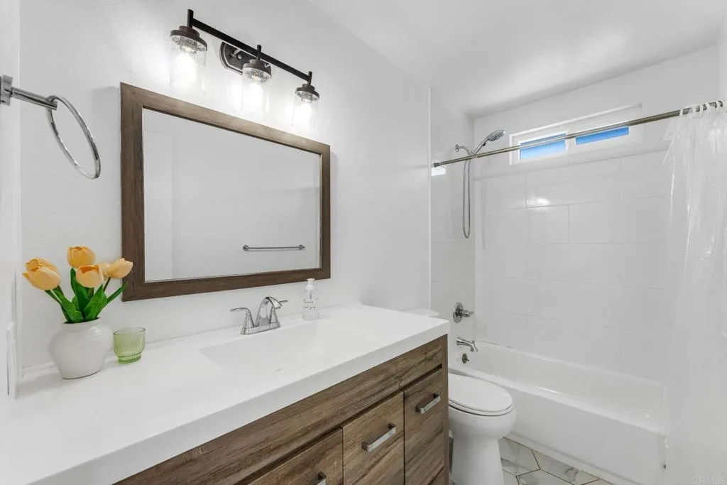 https://cdn.realtyfeed.com/cdn/127/306568257/690aad56e2b32c2462f3c83f6d287962.webp
