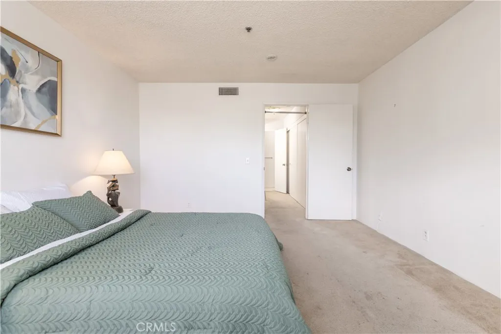https://cdn.realtyfeed.com/cdn/127/306568281/9db152081a79fde8842af14f642822f7.webp